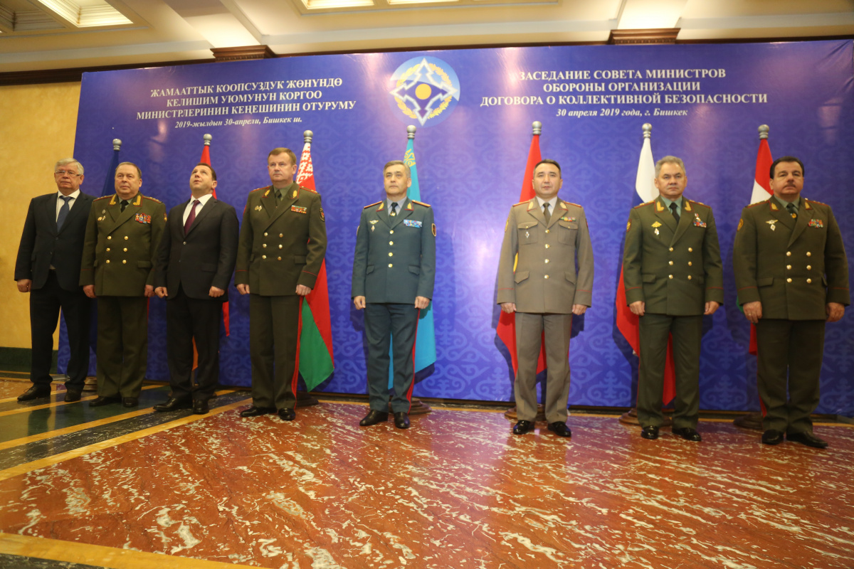 The CSTO Council of Defense Ministers at a meeting in Bishkek discussed the challenges and threats to military security in the Central Asian region and approved a List of additional measures aimed at reducing tensions in the Tajik-Afghan border