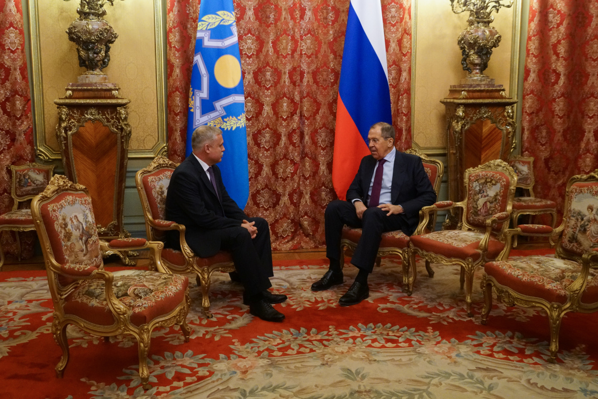 The CSTO Secretary General Stanislav Zas meets with Russian Acting Minister of Foreign Affairs Sergey Lavrov in Moscow