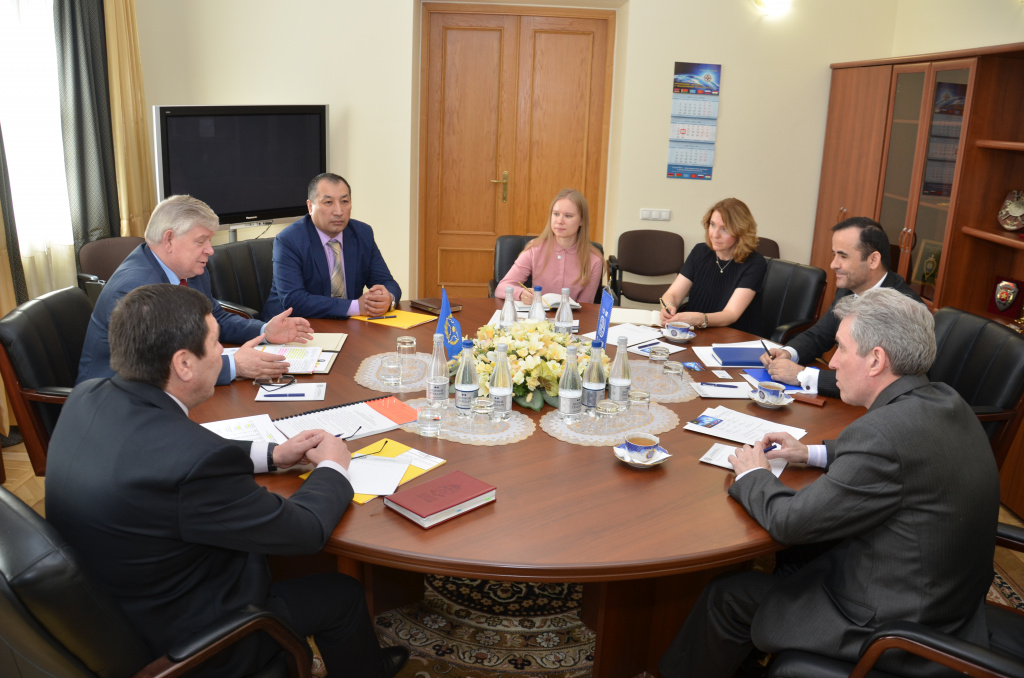 The Director Of The Moscow Bureau Of The International Organization For Migration Visited The Csto Secretariat Where He Was Received By The Acting Secretary General Of The Csto Valery Semerikov