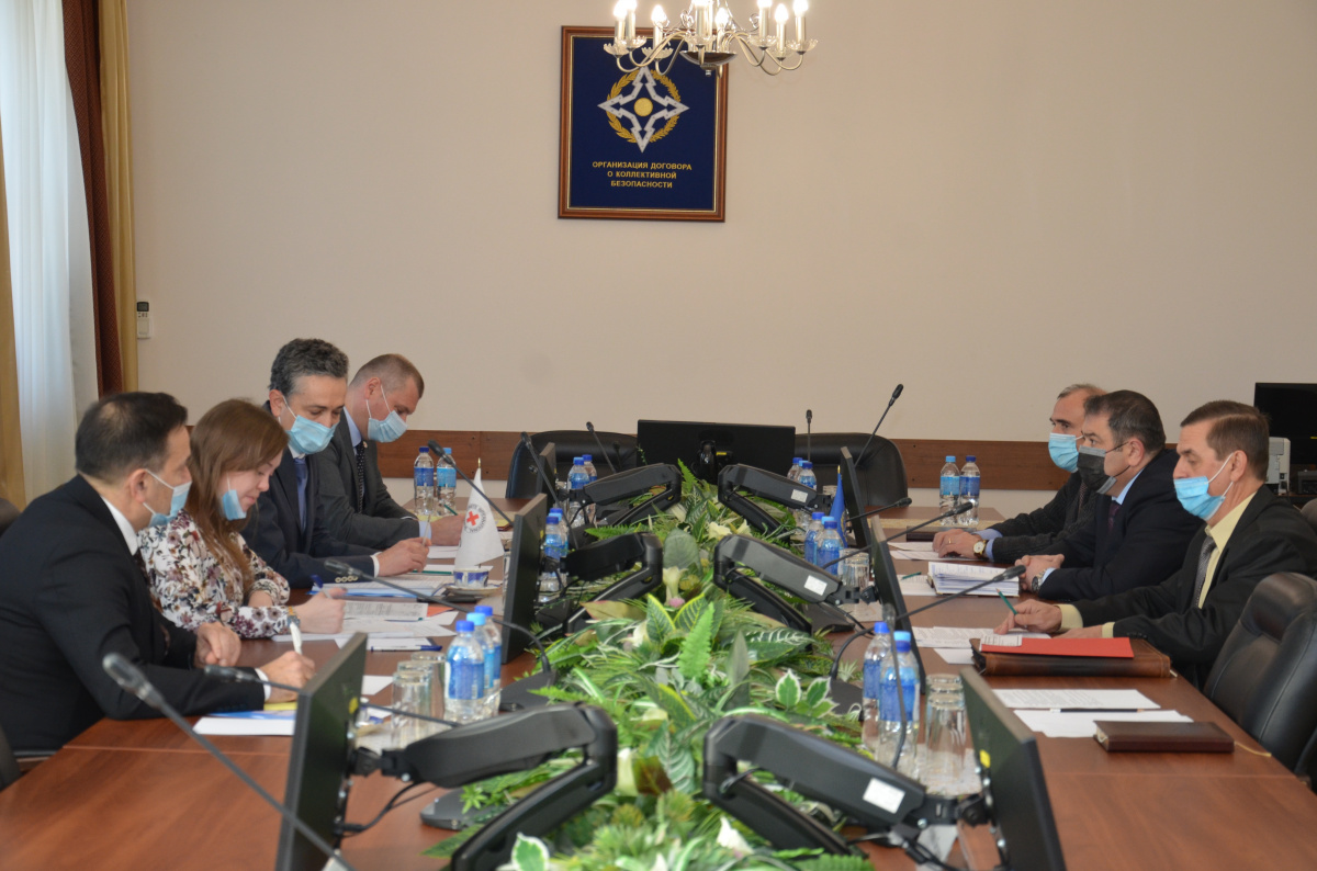 The CSTO Deputy Secretary General Takhir Khayrulloyev had a meeting with the leadership of the Regional Delegation of the International Committee of the Red Cross