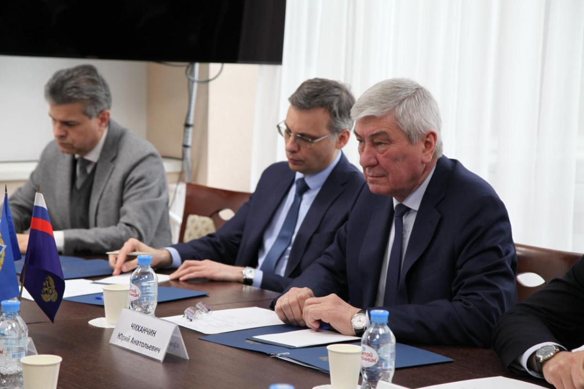 Yuri Chikhanchin, the Head of Rosfinmonitoring, and Imangali Tasmagambetov, the CSTO Secretary General, have discussed problems, related to the prevention of crime