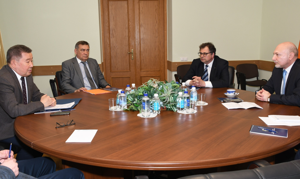 The CSTO Deputy Secretary General Samat Ordabayev met with the UN Secretary General's Special Representative for Central Asia Kakha Imnadze 