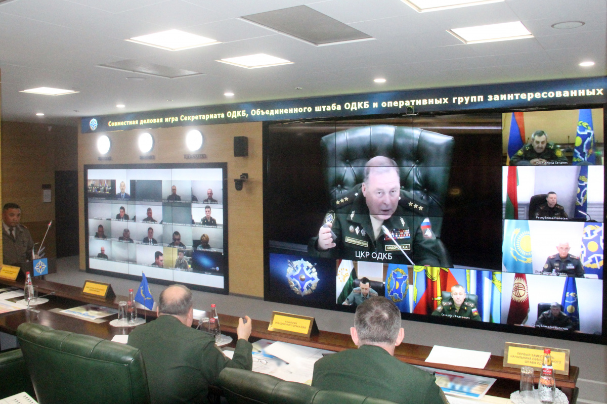 At the second stage of the joint business game proposals are developed on the use of the assets of the CSTO collective security system for the normalization of the situation in the Central Asian region