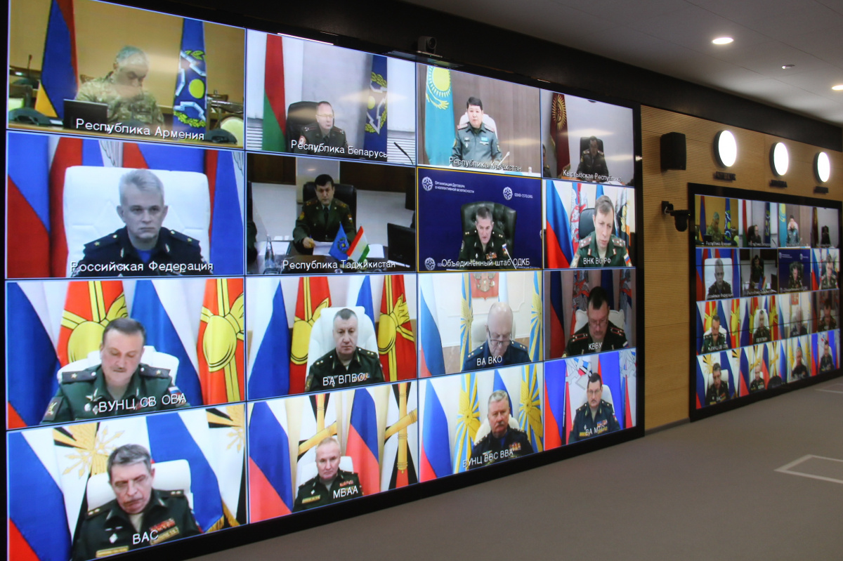 A meeting of the working group under the CSTO Council of Defense Ministers on coordinating the joint training of military personnel and scientific work was held at the CSTO Joint Staff via videoconferencing