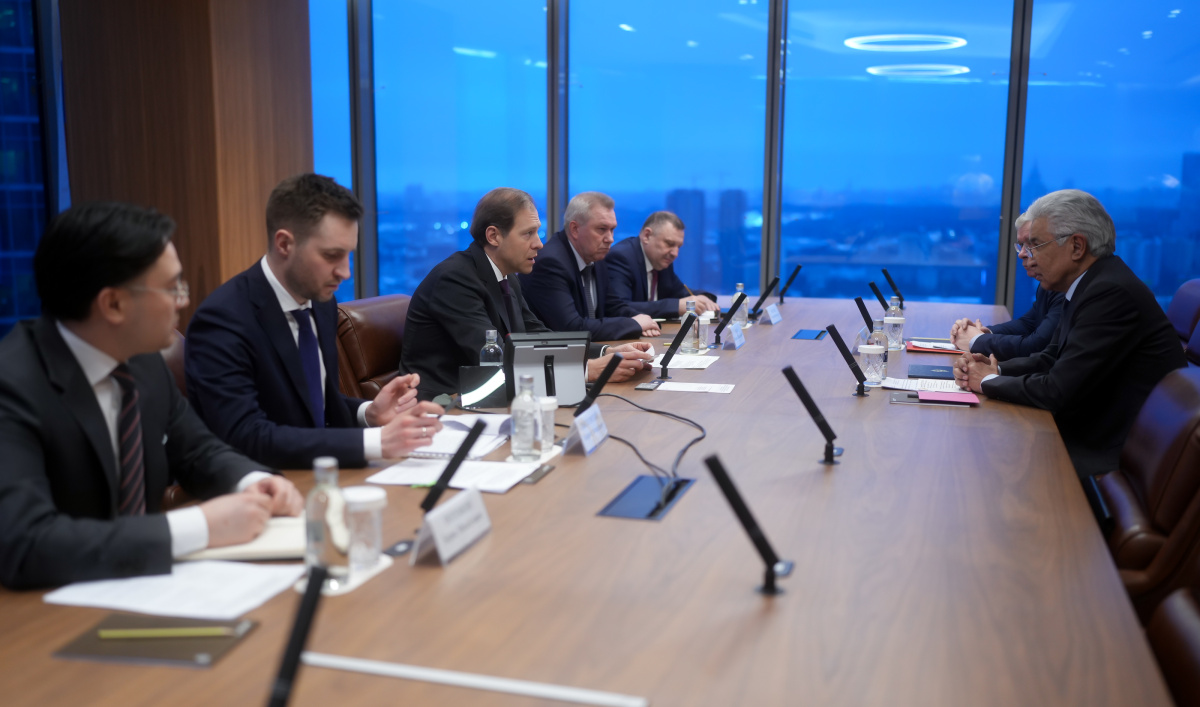 The CSTO Secretary General Imangali Tasmagambetov met with Denis Manturov, the Deputy Prime Minister of the Russian Federation - Minister of Industry and Trade of Russia, Chairman of the CSTO ICMEC