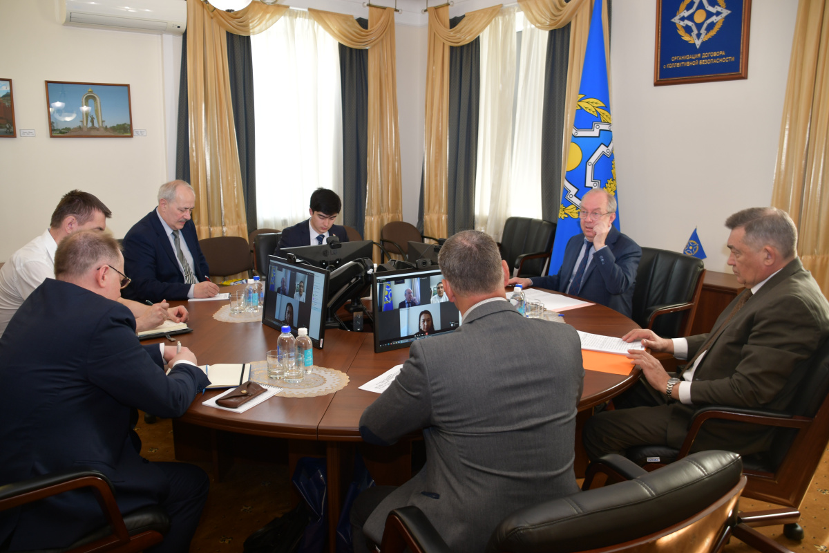 The CSTO Secretariat hosts a meeting of representatives of the Collective Security Treaty Organization member states who do not have the status of military servicemen, for the first time