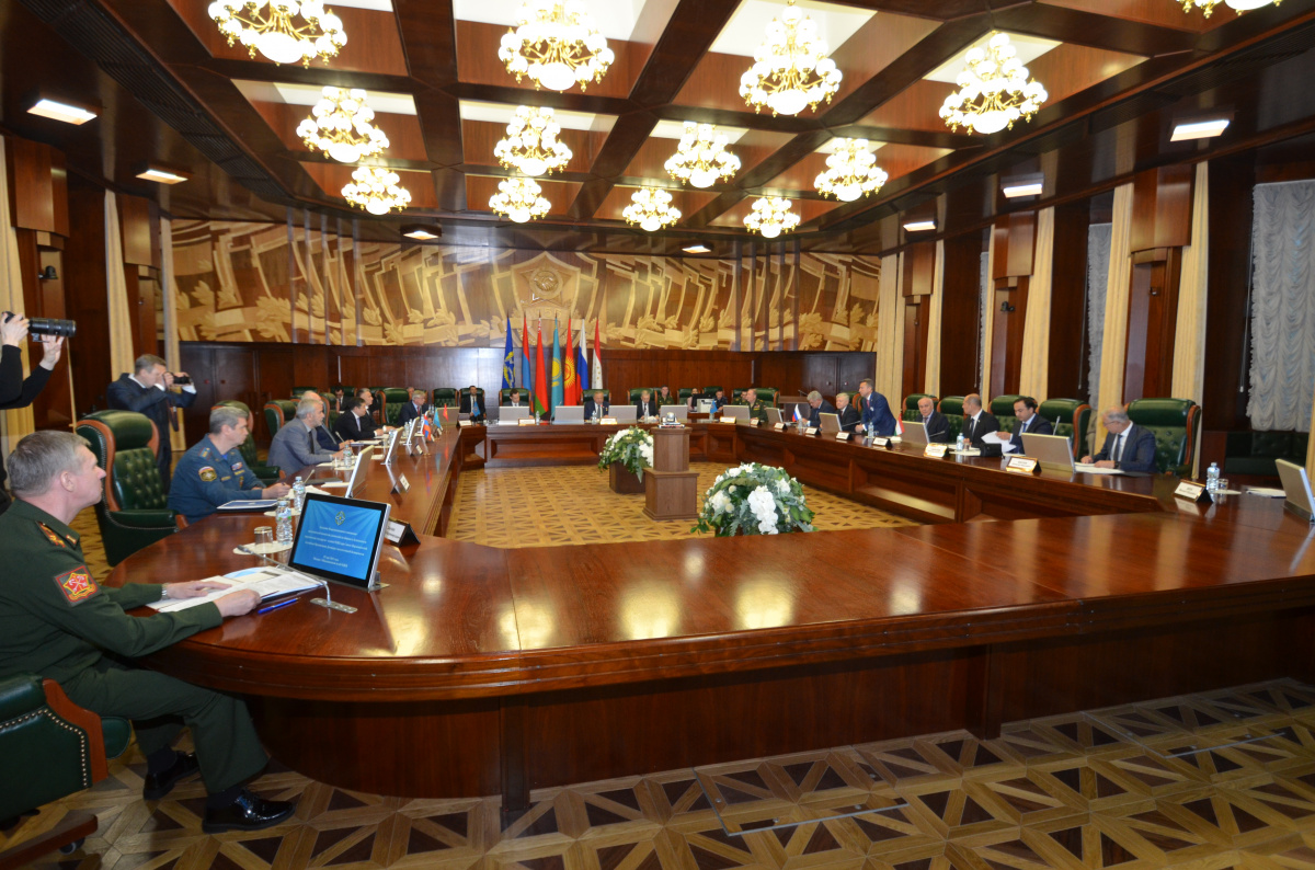 At the visiting session of the Coordination Meeting of the Chairmen of the Committees on Defense and Security of the Parliaments of the CSTO member states, the military-political situation in the area of responsibility of the Organization was discussed
