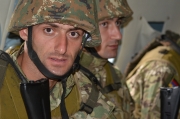 В вертолете бойцы армянского армейского спецназа
