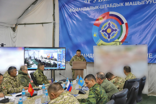 The commander of the CAR CRDF, as part of the “Rubezh-2025” command and staff training, decided to conduct combat operations to block and destroy illegal armed groups in mountainous terrain