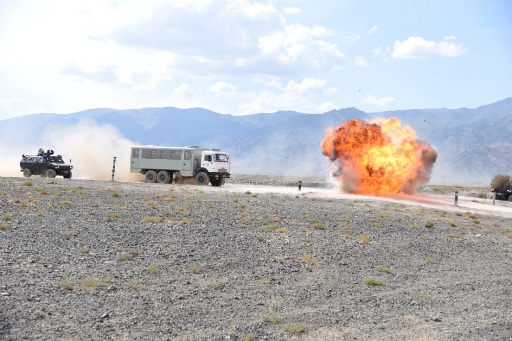 In the Issyk-Kul region of Kyrgyzstan, an active phase of the CSTO large-scale anti-drug trainings - “Thunder-2019” ("Grom-2019") took place, in which the CSTO Acting Secretary General Valery Semerikov took part