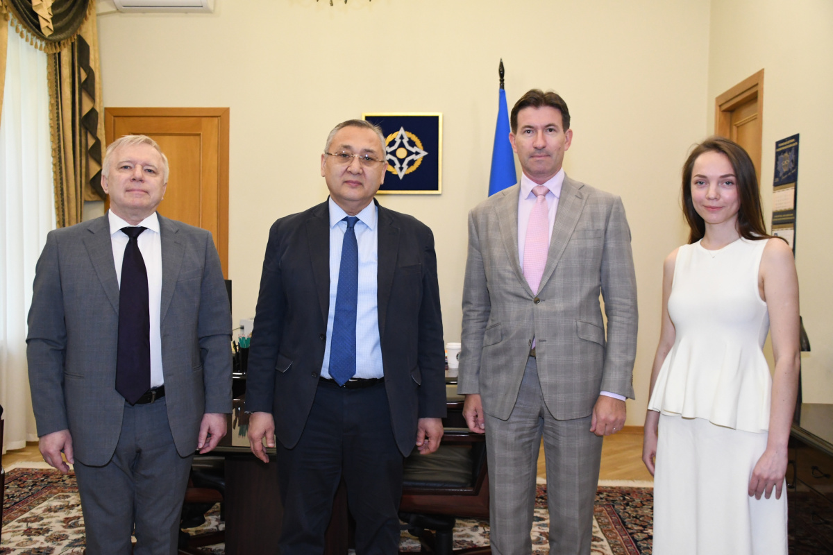 CSTO Secretary General Talatbek Masadykov meets with Director of the Institute of China and Contemporary Asia of the Russian Academy of Sciences Kirill Babaev
