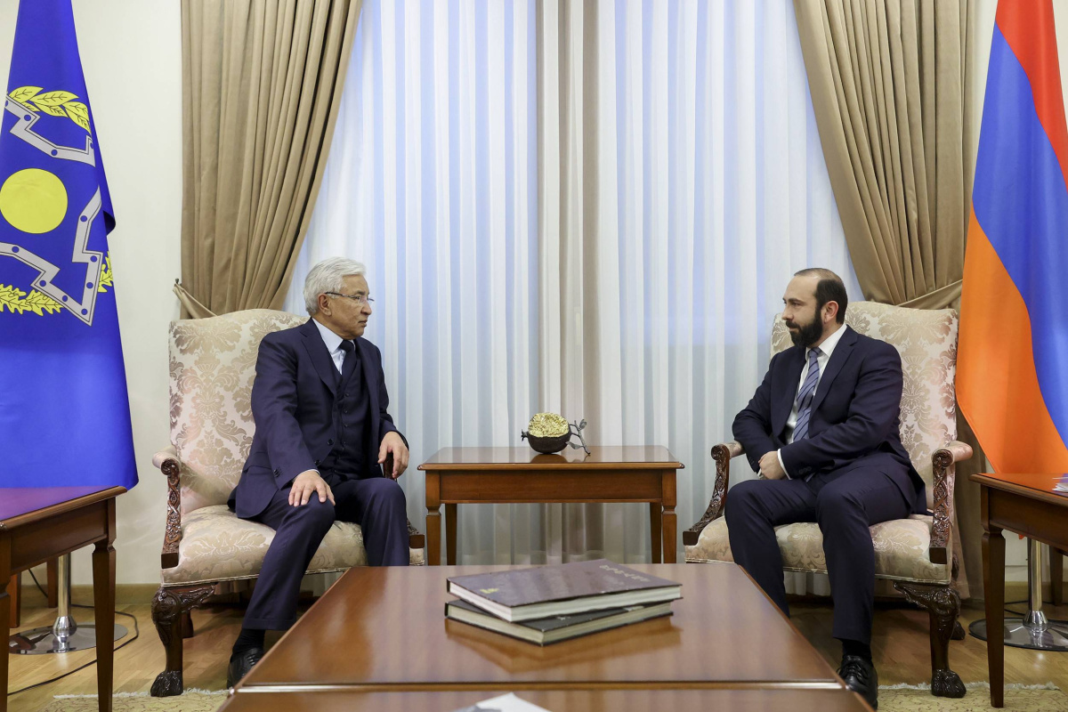 The CSTO Secretary General Imangali Tasmagambetov met with the Armenian Foreign Minister Ararat Mirzoyan in Yerevan