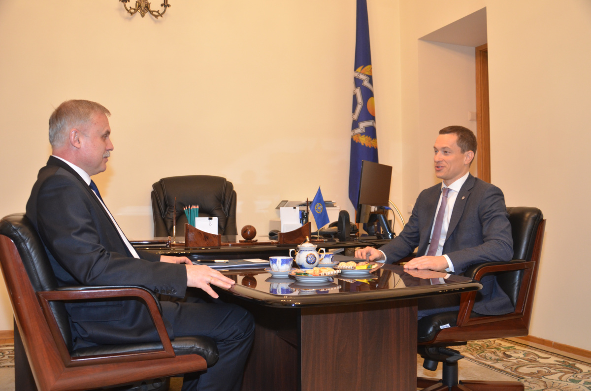 The CSTO Secretary General Stanislav Zas met with the Executive Secretary-Head of the Secretariat of the CSTO Parliamentary Assembly Sergei Pospelov