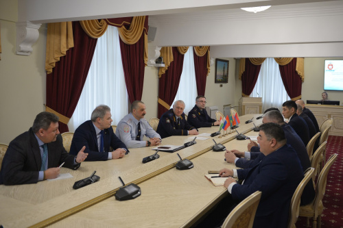 Training for representatives of law enforcement agencies of the CSTO member states is held at the Management Academy of the Russian Ministry of Internal Affairs