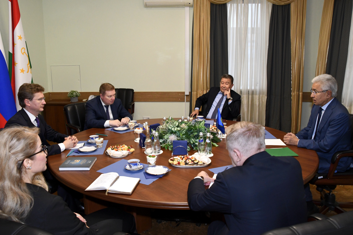 The CSTO Secretary General Imangali Tasmagambetov met with leading Russian experts in the field of international politics