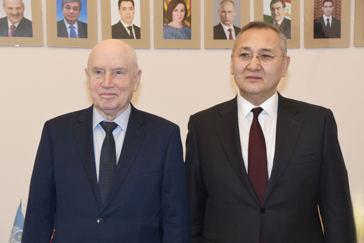 A working meeting was held between CSTO Secretary General Talatbek Masadykov and CIS Secretary General Sergey Lebedev