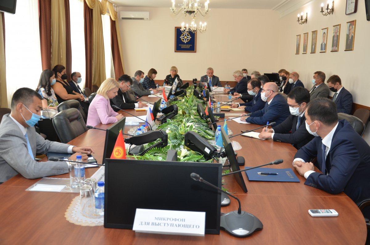 The CSTO Secretary General Stanislav Zas had a meeting with the OSCE Secretary General Helga Schmid, who visited the CSTO Secretariat for the first time and addressed the enlarged meeting of the Permanent Council of the CSTO
