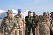 Министр обороны Республики Казахстан Серик Ахметов, Генеральный секретарь ОДКБ Николай Бордюжа, начальник ОШ ОДКБ генерал-лейтенант Александр Студеникин, заместитель Генерального секретаря ОДКБ Валерий Семериков, первый замминистра обороны-начальник Генерального штаба ВС РК генерал-полковник Сакен Жасузаков (справа) прибыли на активную фазу учения "Взаимодействие-2014"