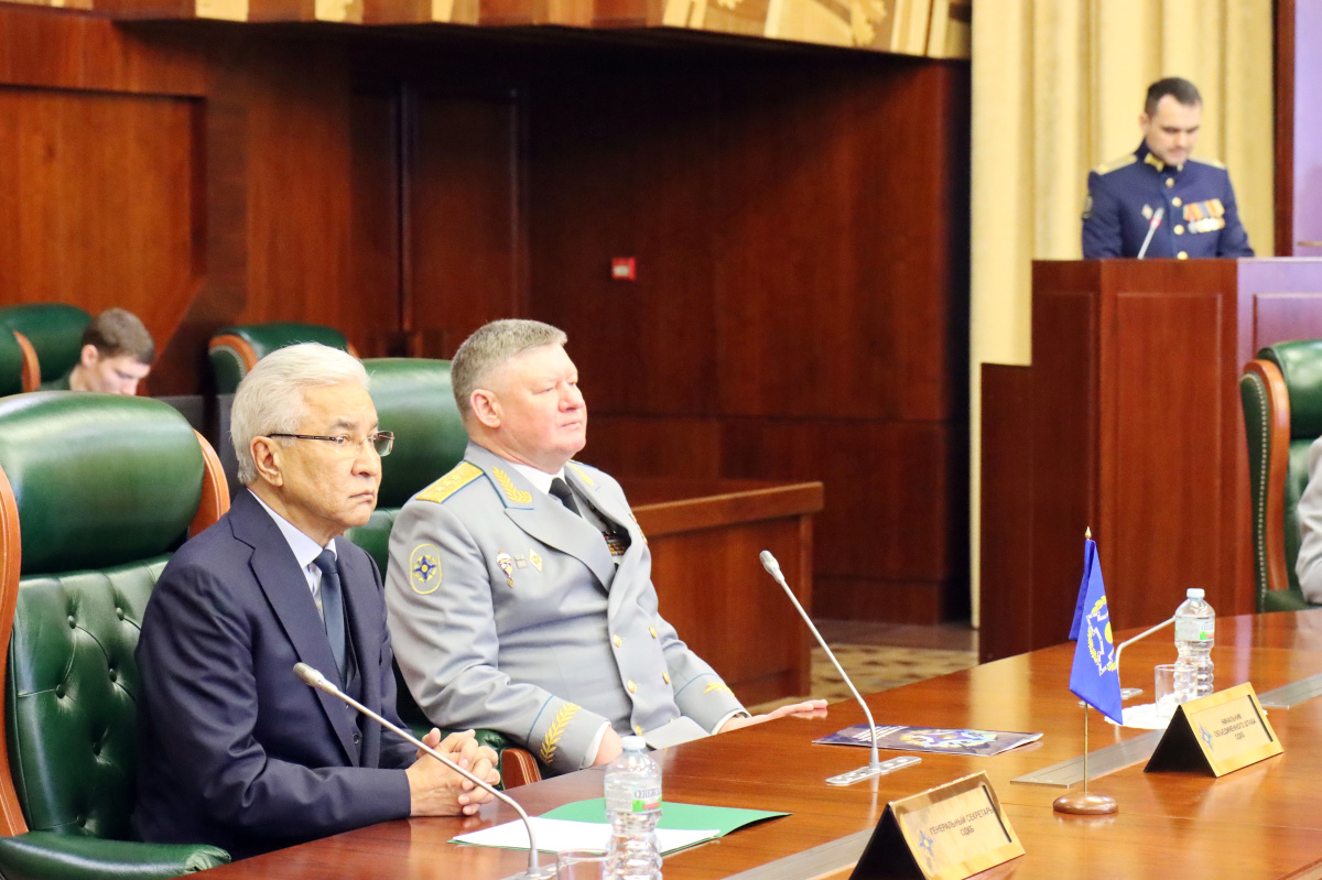 The Secretary General of the Collective Security Treaty Organization congratulated officers of the CSTO Joint Staff on Defender of the Fatherland Day