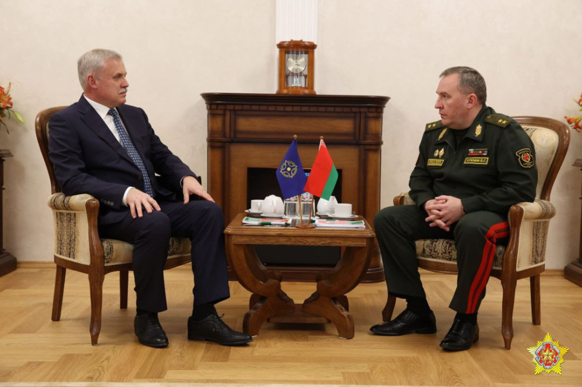 The CSTO Secretary General has discussed military cooperation with the Belarusian Defense Minister